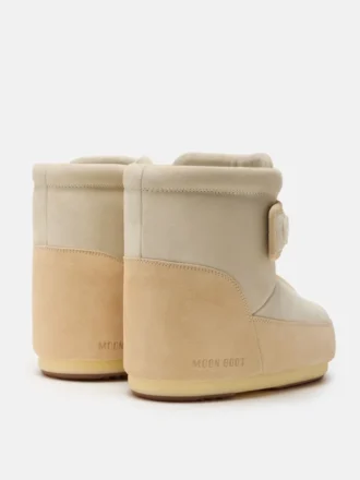 Botas de ante beige con correa Icon de Moon Boot X Vandythepink®