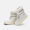 Botas Junior Park Strap color crema Botas Junior Park Strap color crema