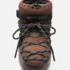 Botas Moon Boot X Moncler Grenoble Icon Low en marrón moca