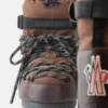 Botas Moon Boot X Moncler Grenoble Icon Low en marrón moca