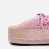 Mules de punto Evx Rose de Moon Boot x Guest in Residence Mules de punto Evx Rose de Moon Boot x Guest in Residence