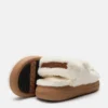 Sandalias blancas de piel de oveja Sandalias blancas de piel de oveja