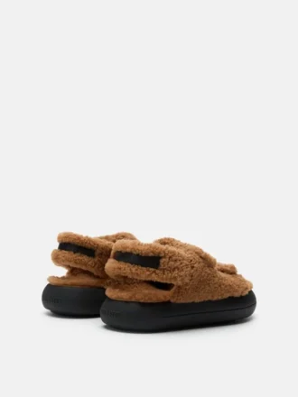 Sandalias marrones de piel de oveja
