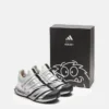 Zapatillas bajas Adidas X Moon Boot Ultraboost 1.0 en color plata mate Zapatillas bajas Adidas X Moon Boot Ultraboost 1.0 en color plata mate